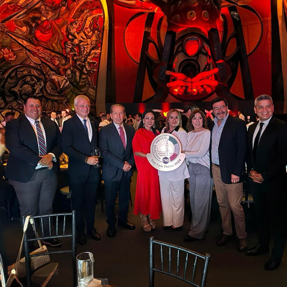 Otorgan medallas a MEZCAL JÚRAME 🎖🥃🥇